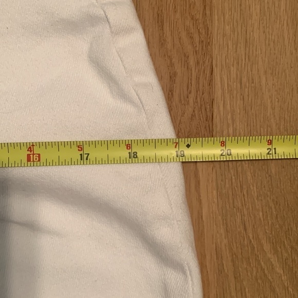 EXPRESS Curvy Mom Jeans Super High Rise Button Fly White Ankle Pants Women’s 4 - Picture 9 of 11